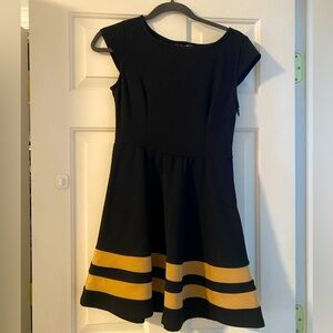 Sequin Hearts Black and Brown cap sleeve dress